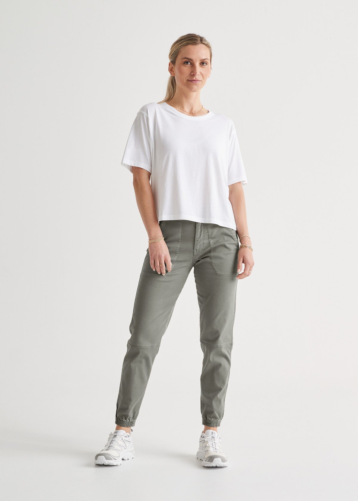 womens high rise green athletic jogger full body